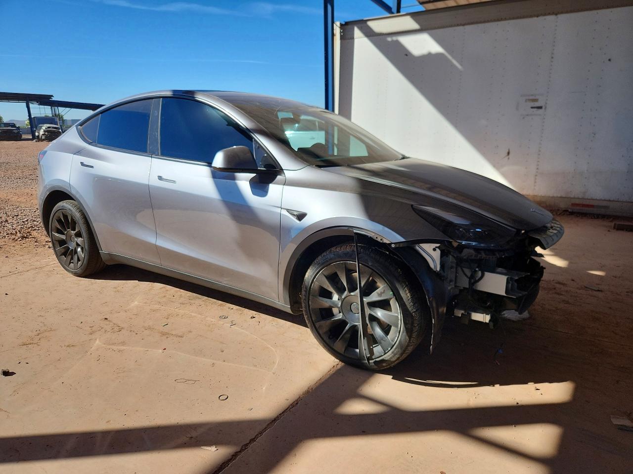 2025 Tesla Model Y - Image 4