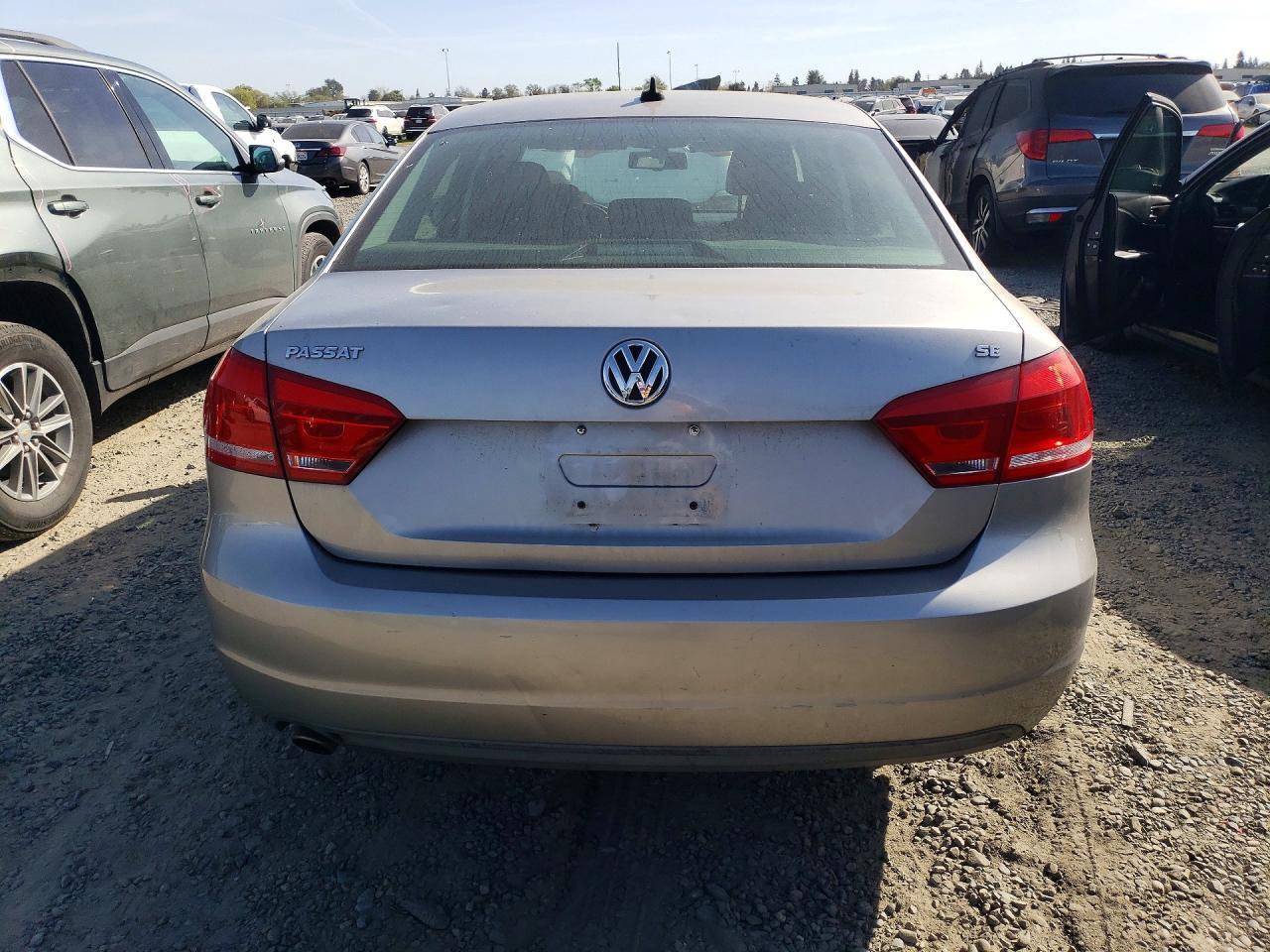 2013 Volkswagen Passat Se - Фото 6