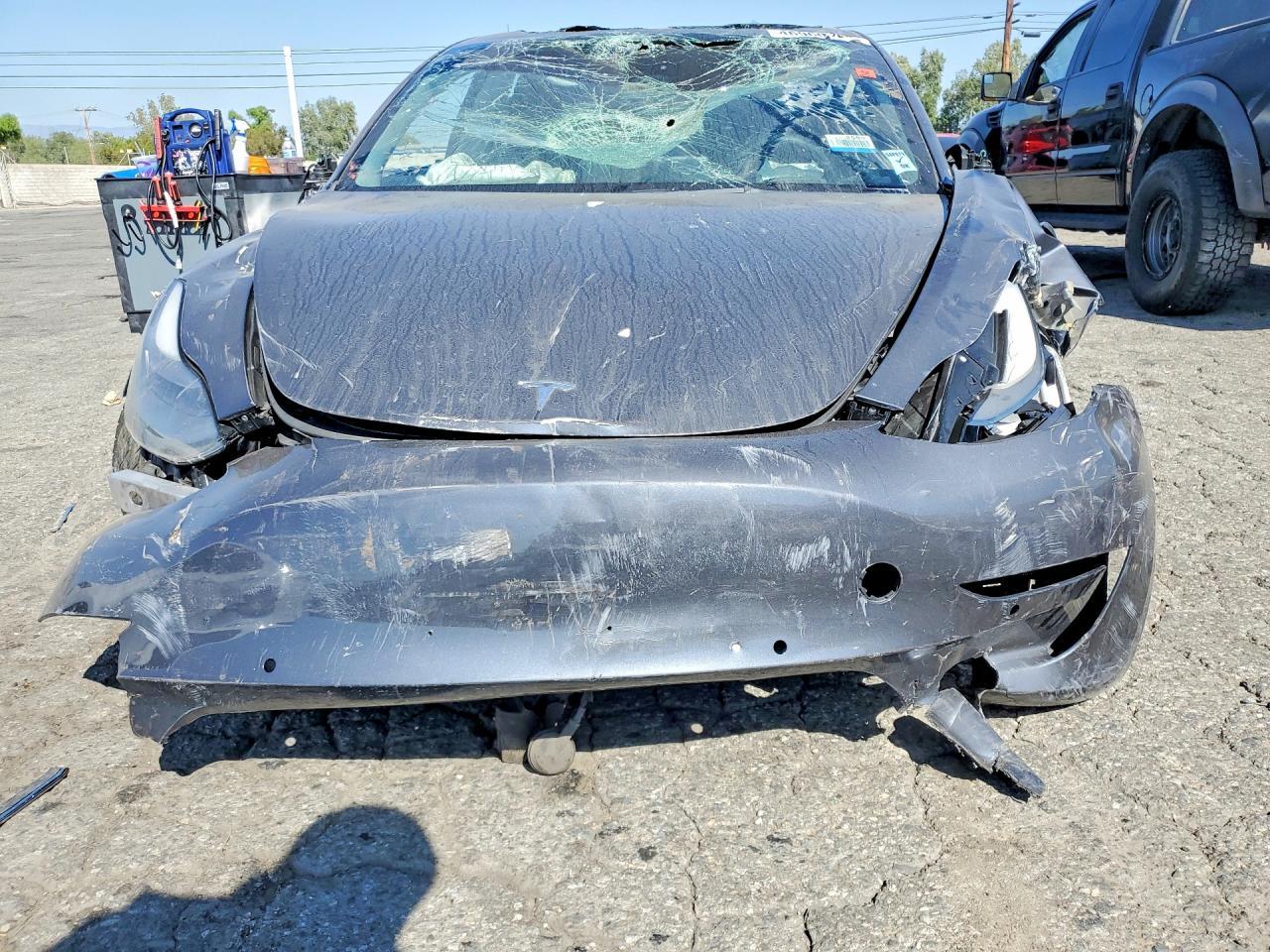 2022 Tesla Model 3 - Фото 5