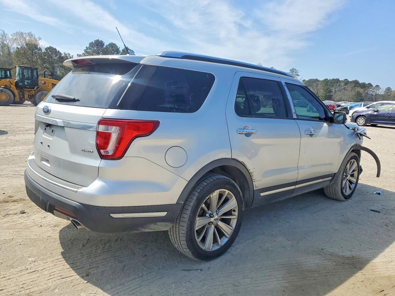 2019 Ford Explorer Limited - Image 3