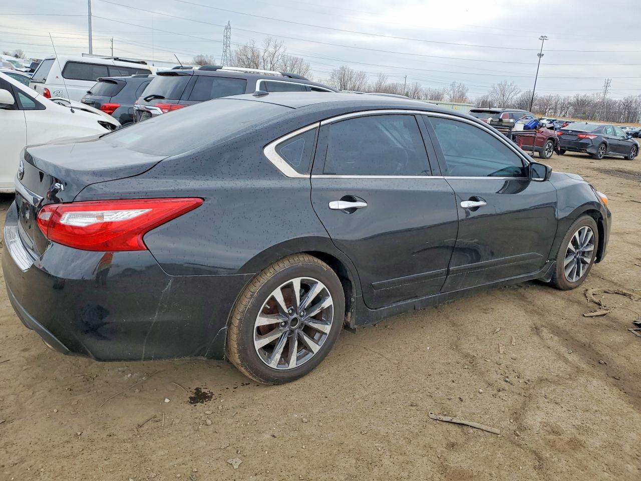 2017 Nissan Altima 2.5 Sv - Фото 3
