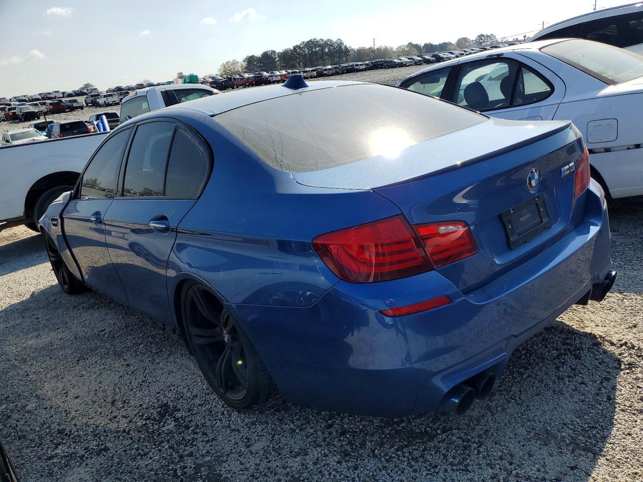 2013 BMW M5 - Image 2
