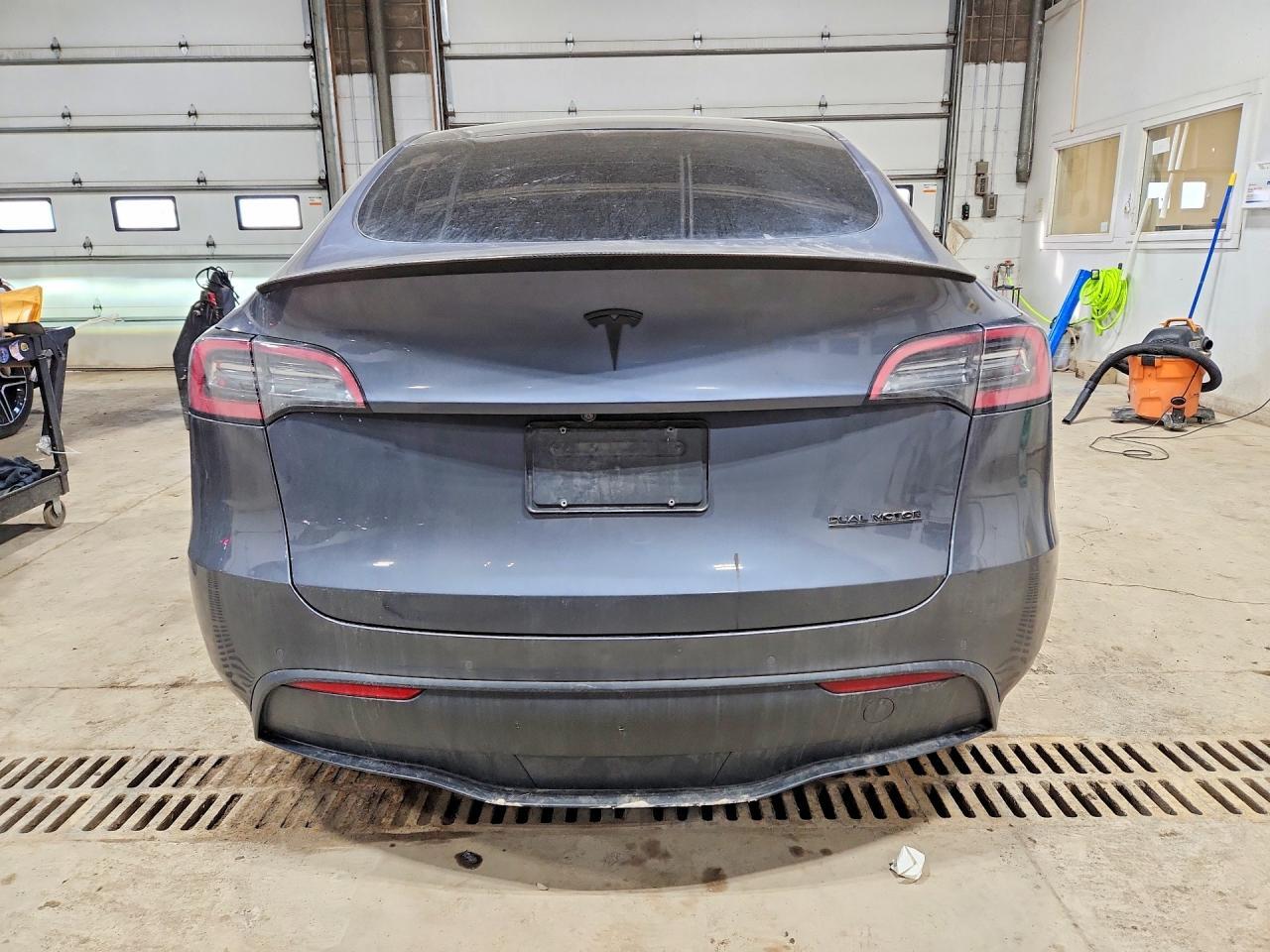 2022 Tesla Model Y - Image 6