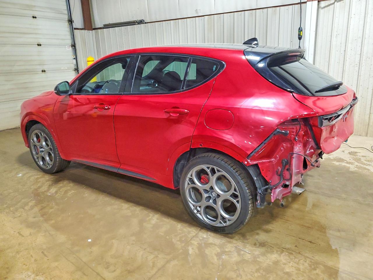 2025 Alfa Romeo Tonale Tributo Italiano - Image 2