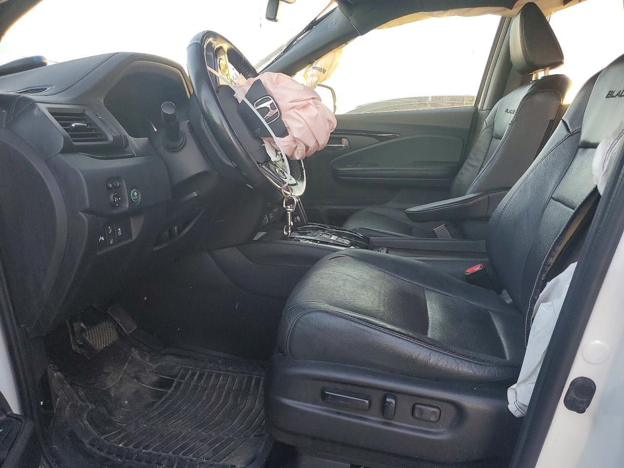 2021 Honda Pilot Black - Image 7