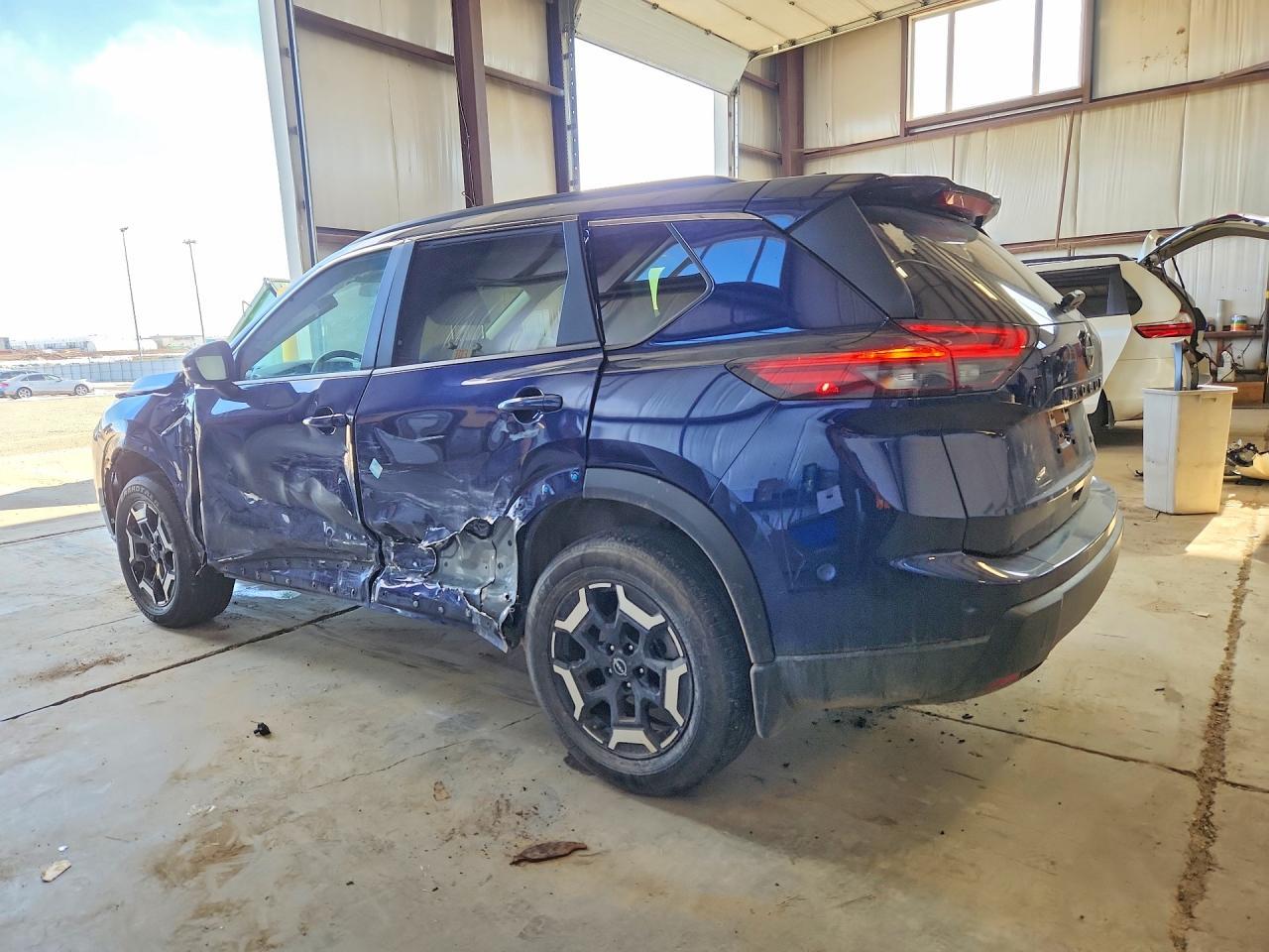 2025 Nissan Rogue Sv 4Dr Awd - Фото 2
