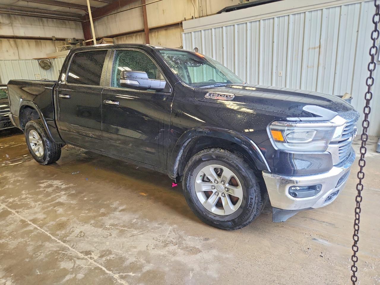 2022 Ram 1500 Laramie - Фото 4