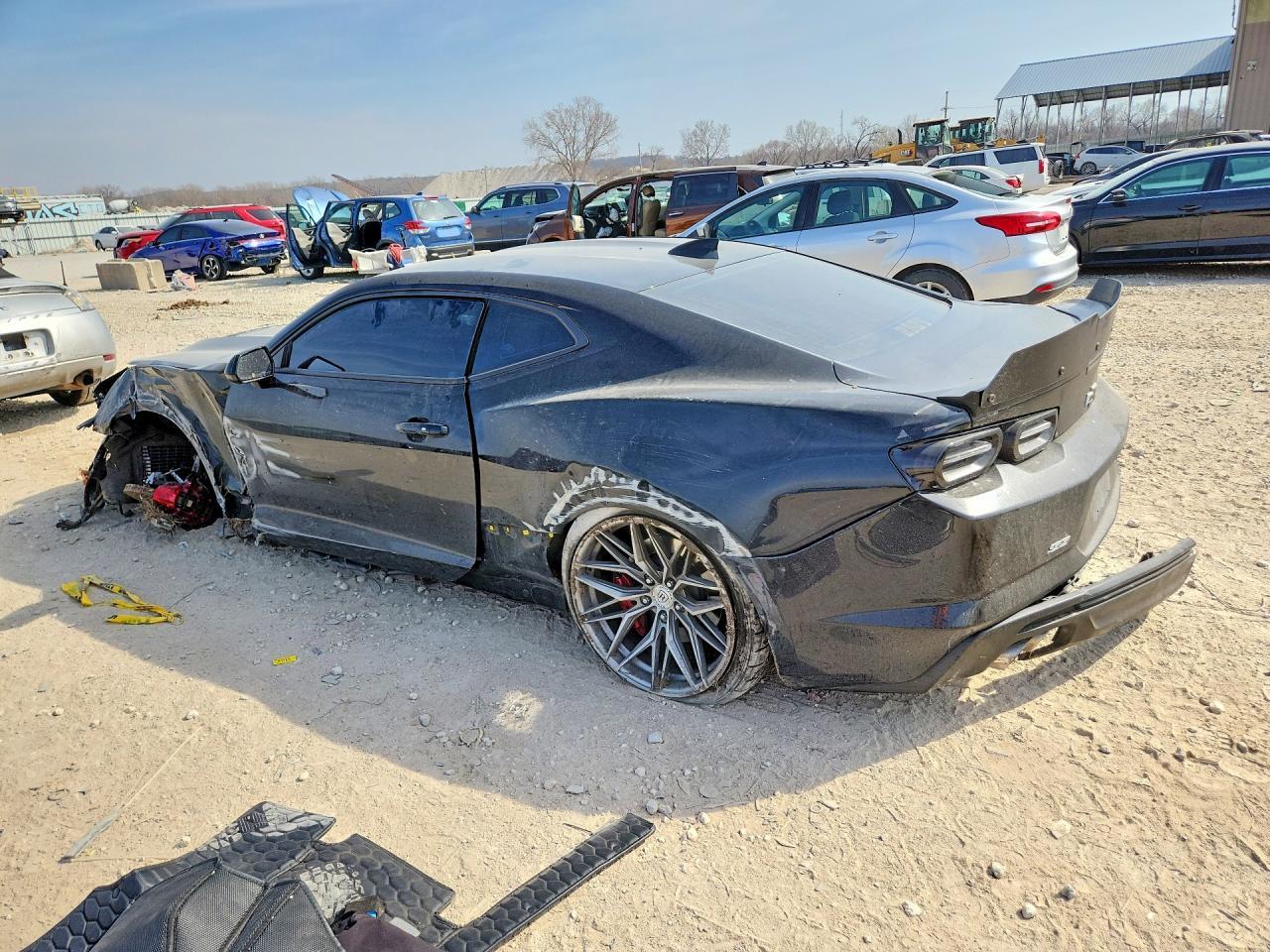 2022 Chevrolet Camaro Lt1 - Фото 2