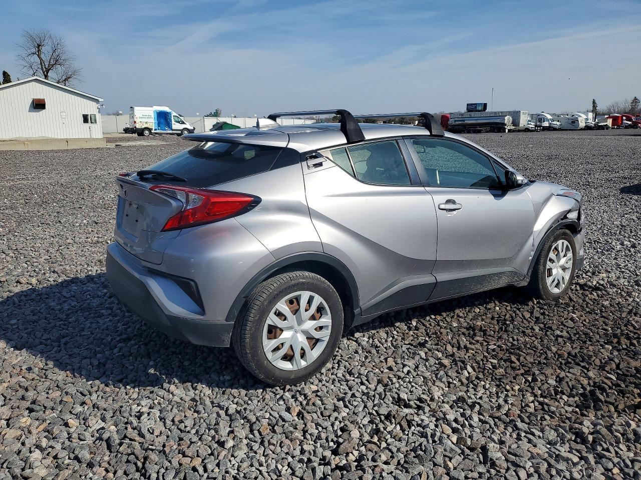 2019 Toyota C-Hr Le - Фото 3