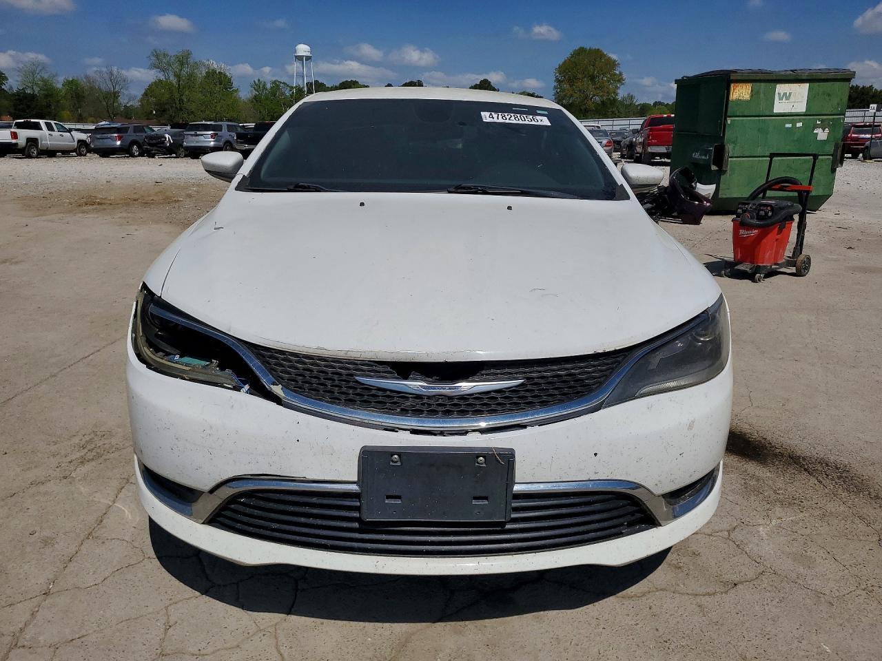 2015 Chrysler 200 Limited - Фото 5