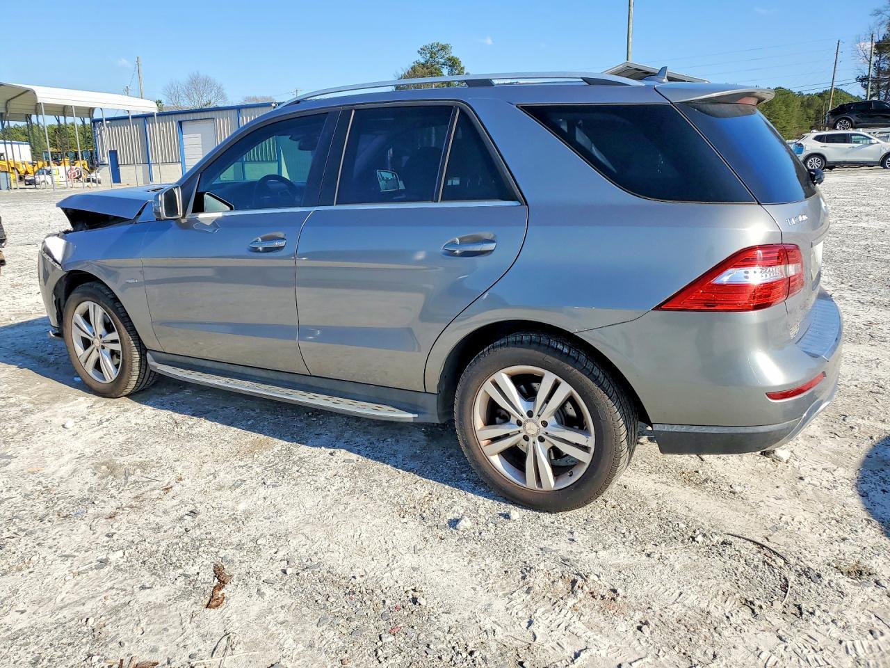 2012 Mercedes-Benz Ml 350 4Matic - Image 2