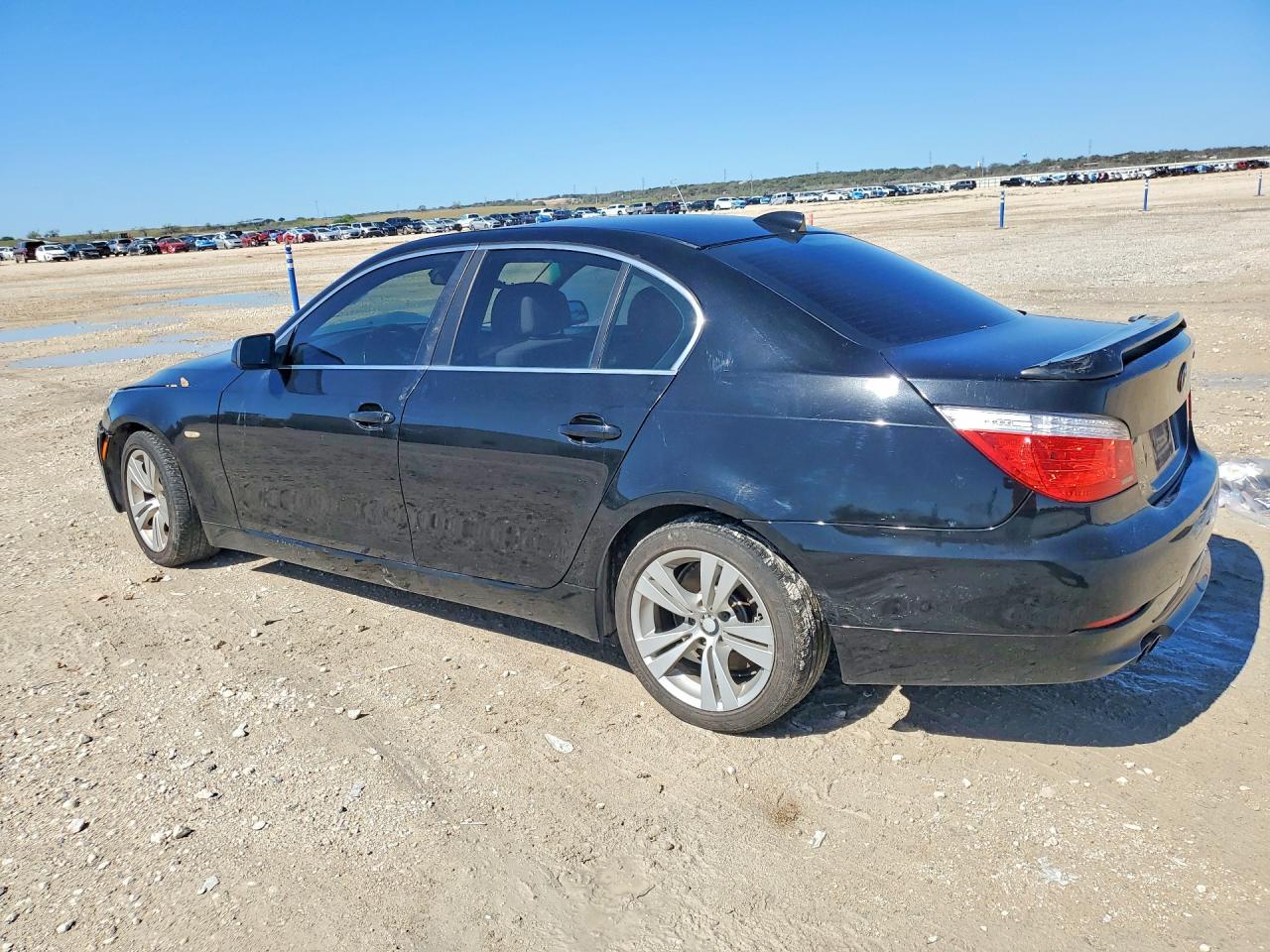 2009 BMW 528 I - Image 2