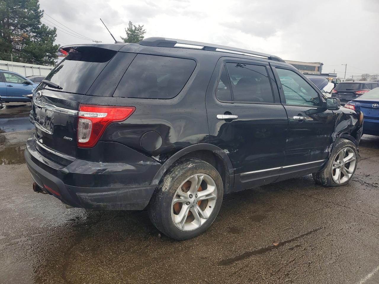 2014 Ford Explorer Limited - Image 3