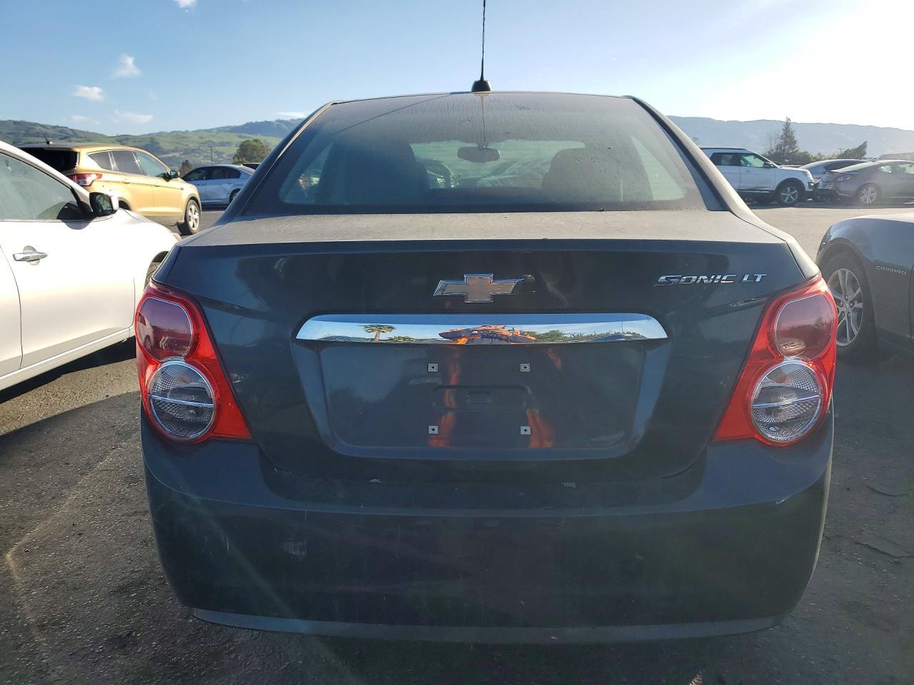 2016 Chevrolet Sonic Lt - Фото 6