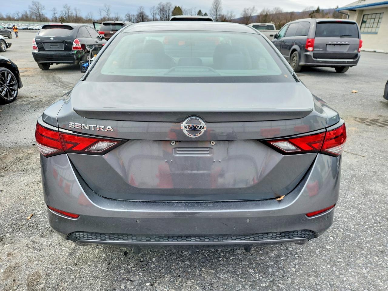 2020 Nissan Sentra S - Image 6