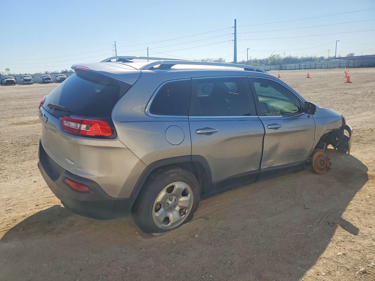 2017 Jeep Cherokee Latitude - Фото 3