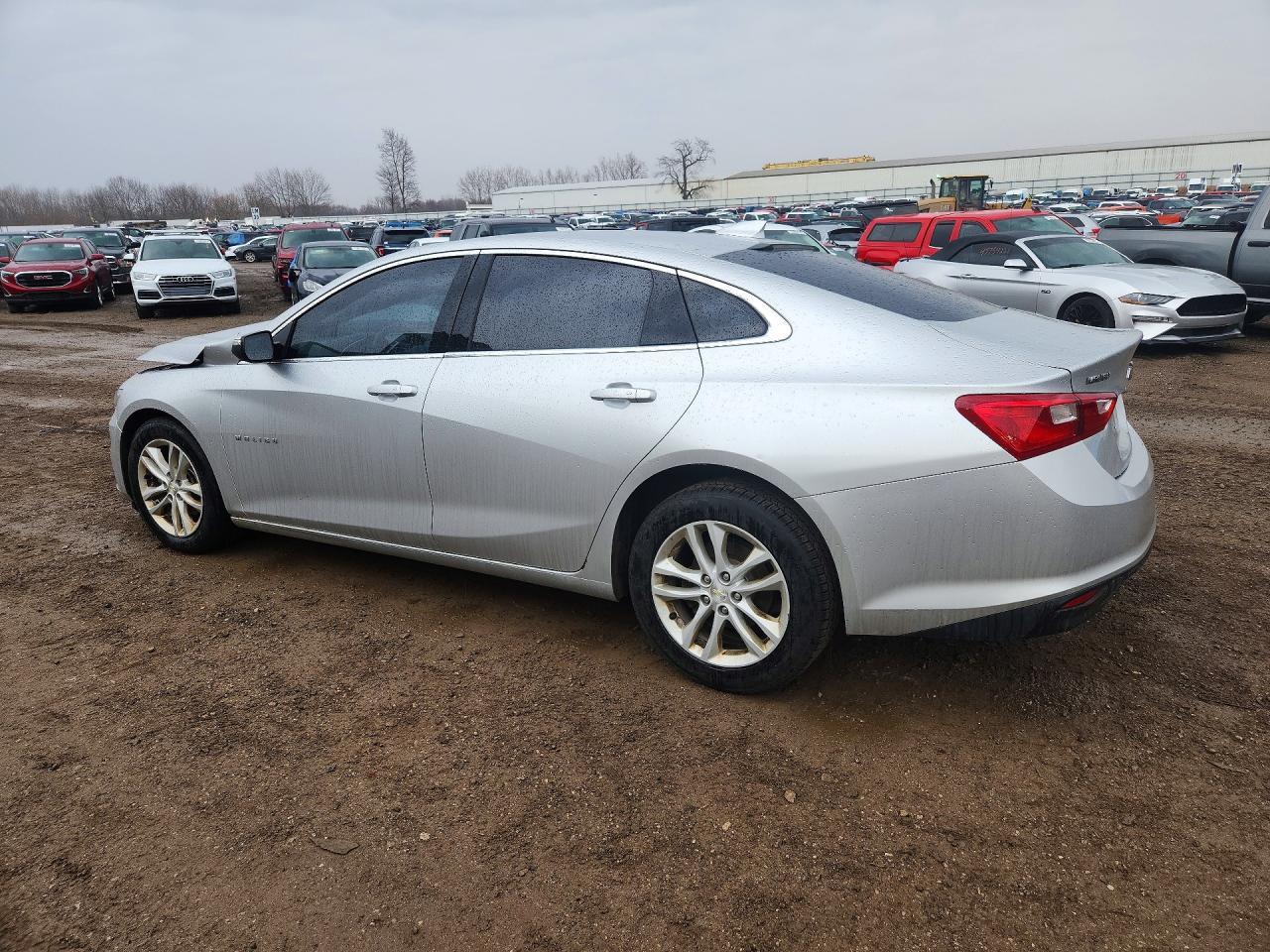 2016 Chevrolet Malibu Lt - Image 2