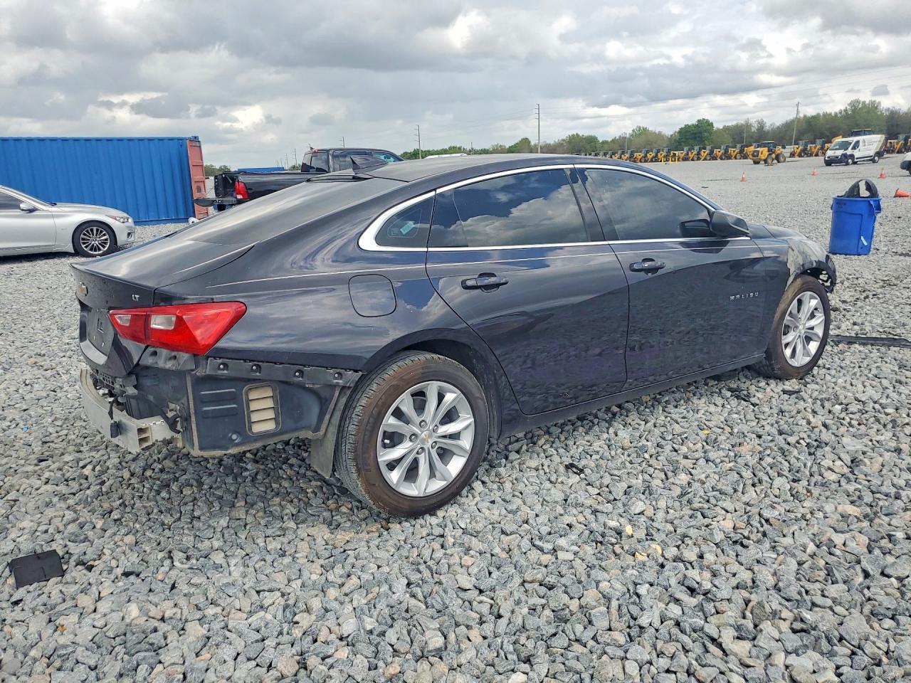 2023 Chevrolet Malibu Lt - Фото 3