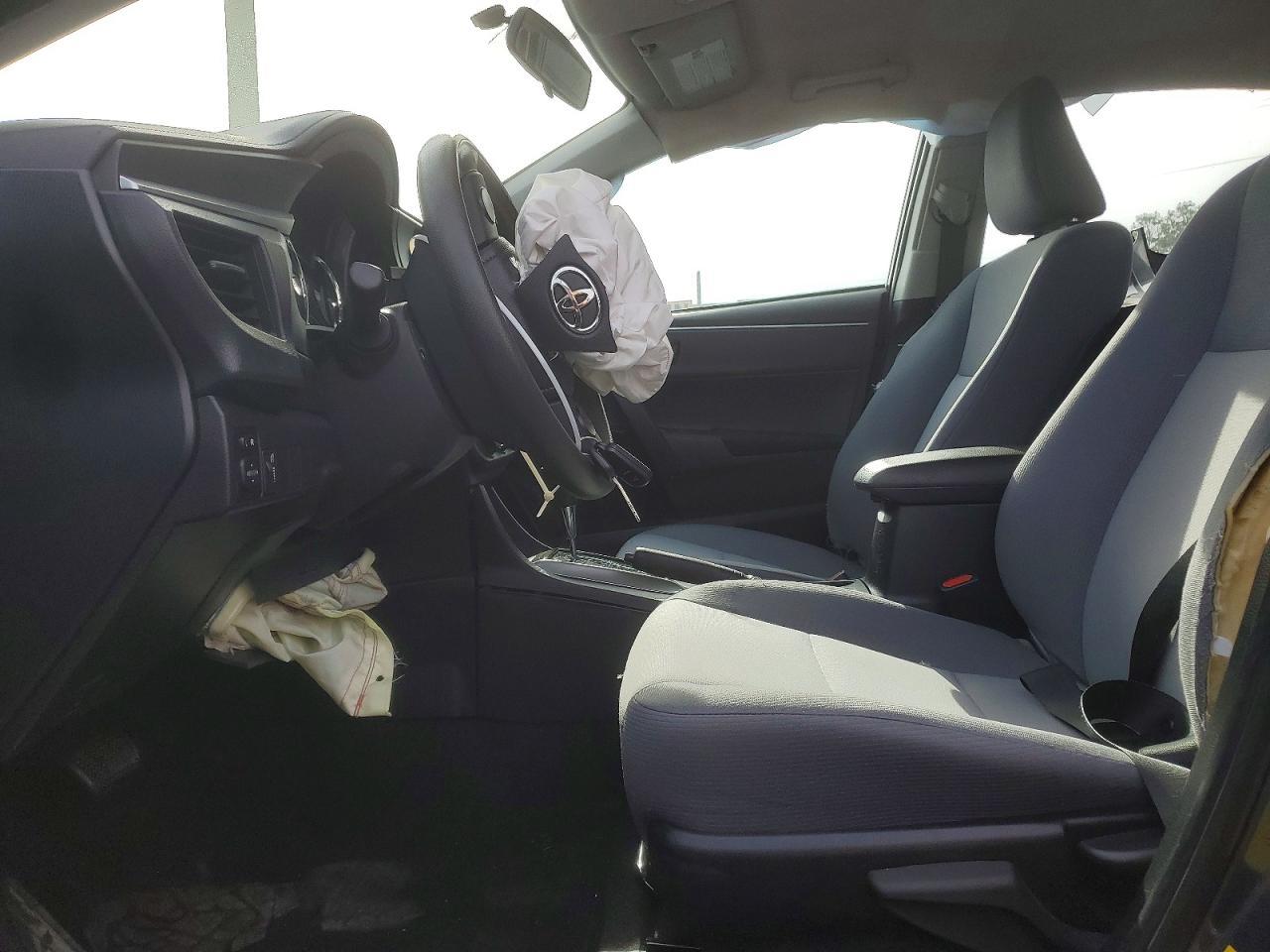 2014 Toyota Corolla L - Фото 7