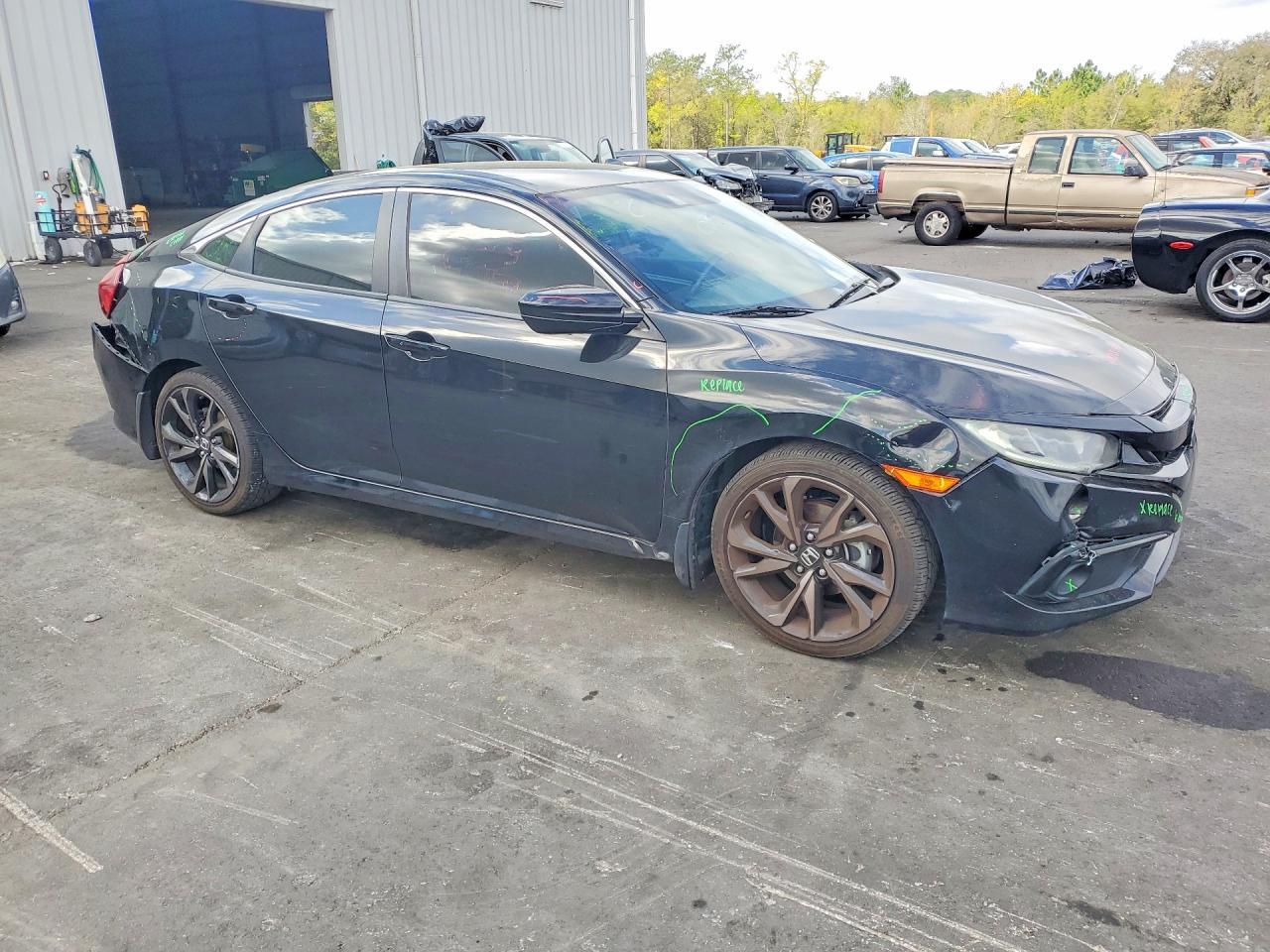 2019 Honda Civic Sport - Image 4