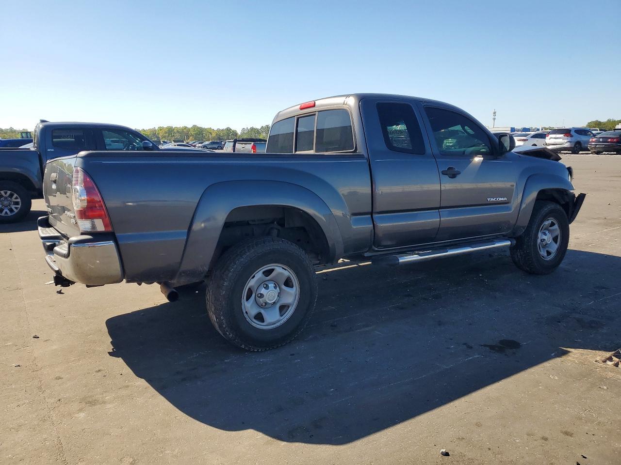 2013 Toyota Tacoma Prerunner - Фото 3