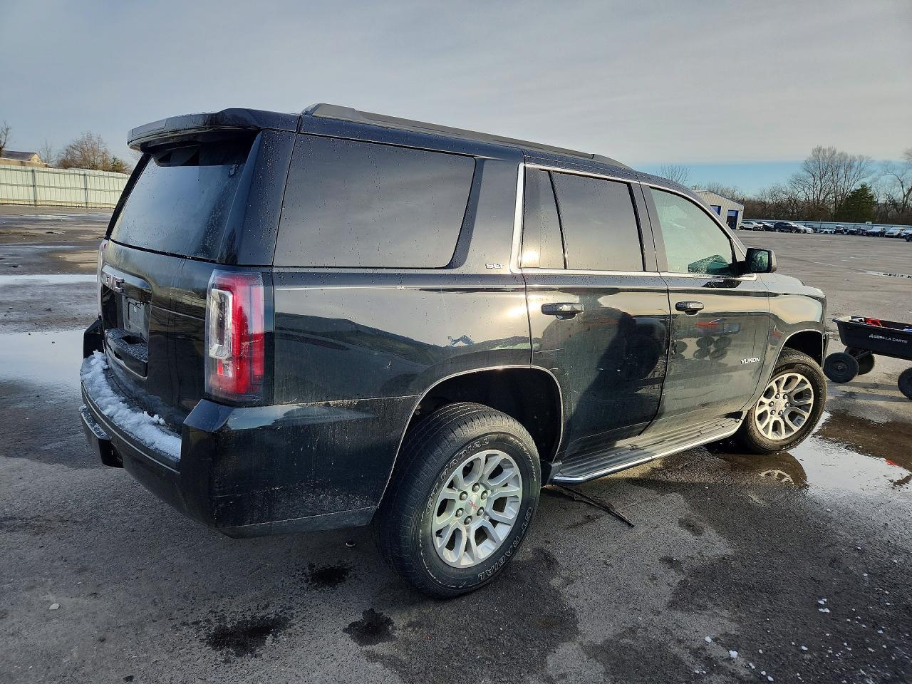 2020 GMC Yukon Slt - Фото 3