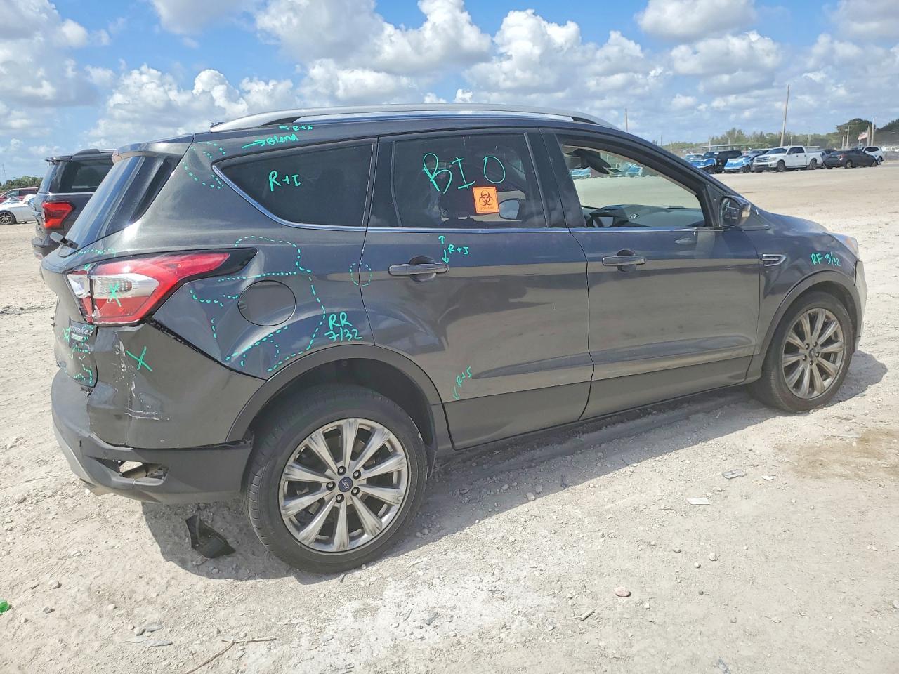 2017 Ford Escape Titanium - Image 3