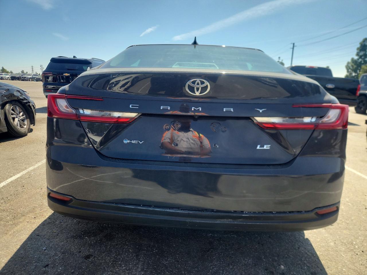 2025 Toyota Camry Le - Image 6
