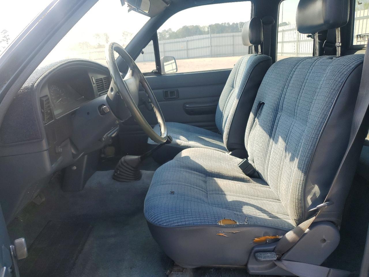 1990 Toyota Pickup Deluxe - Фото 7