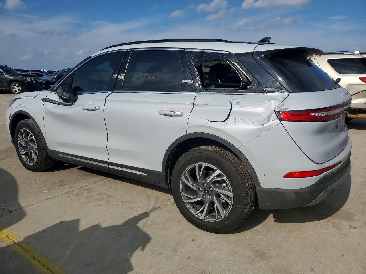 2025 Lincoln Corsair Premiere - Image 2