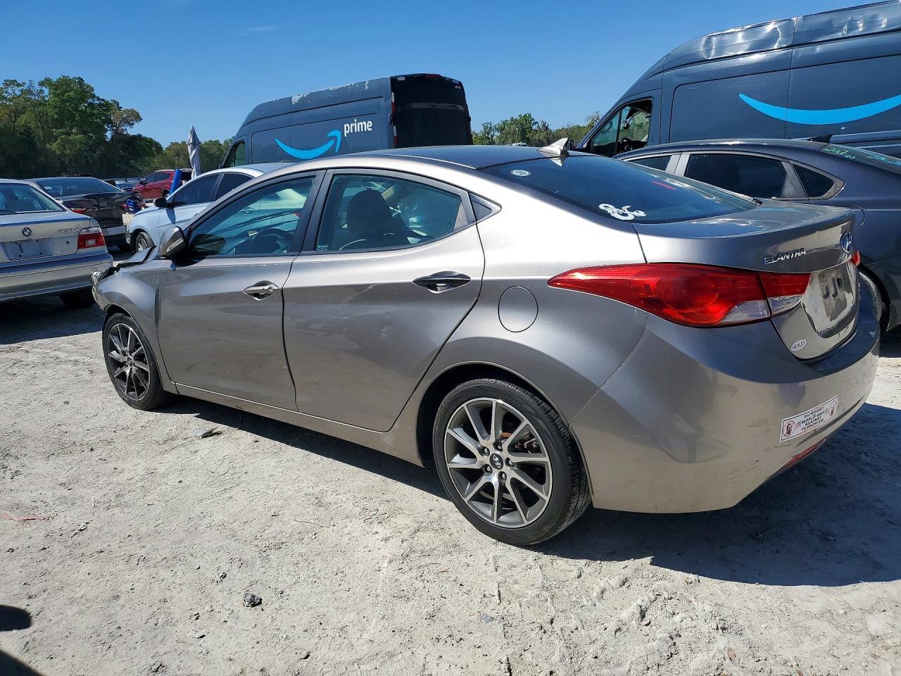 2012 Hyundai Elantra Limited - Image 2