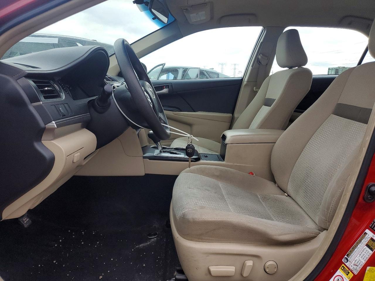 2014 Toyota Camry Le - Фото 7