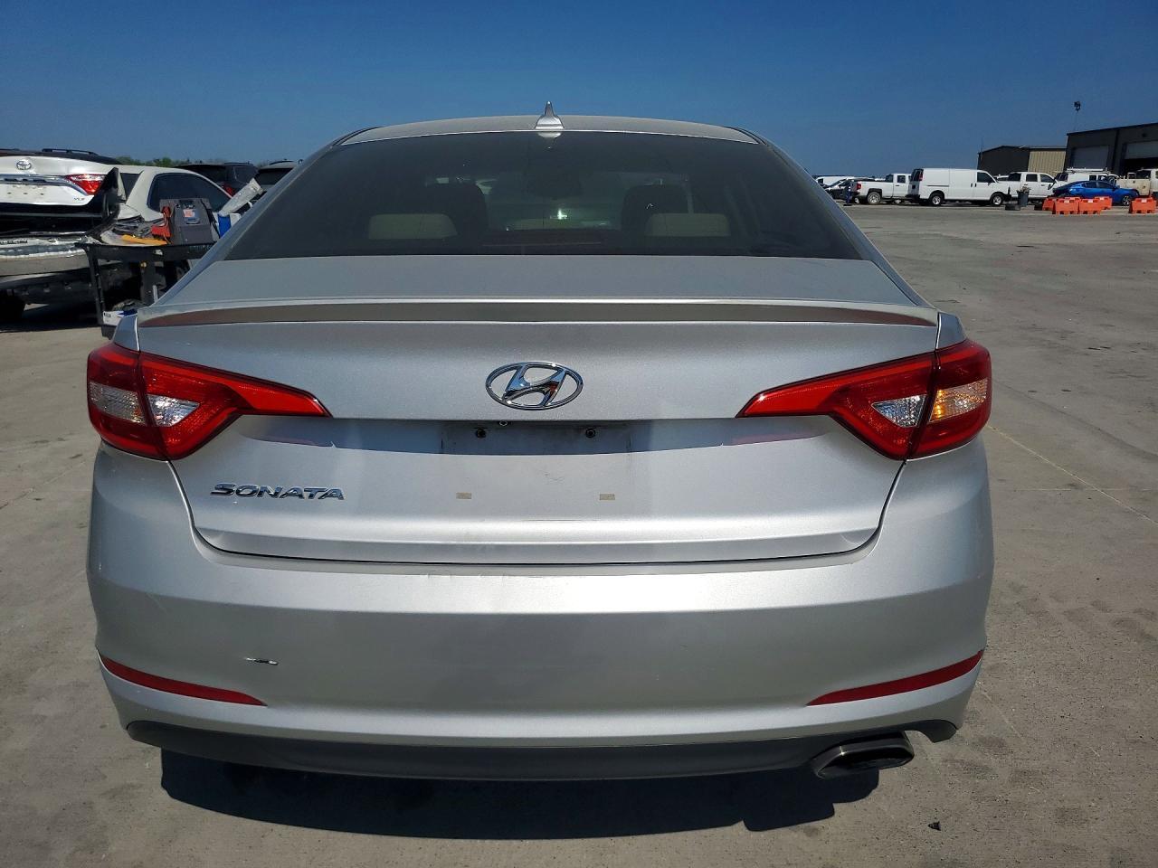 2016 Hyundai Sonata Se - Фото 6