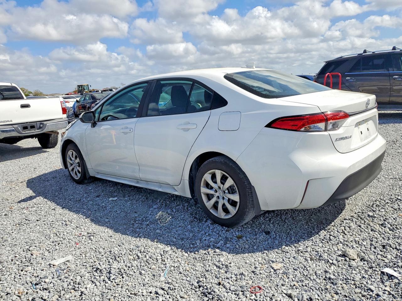 2025 Toyota Corolla Le - Image 2