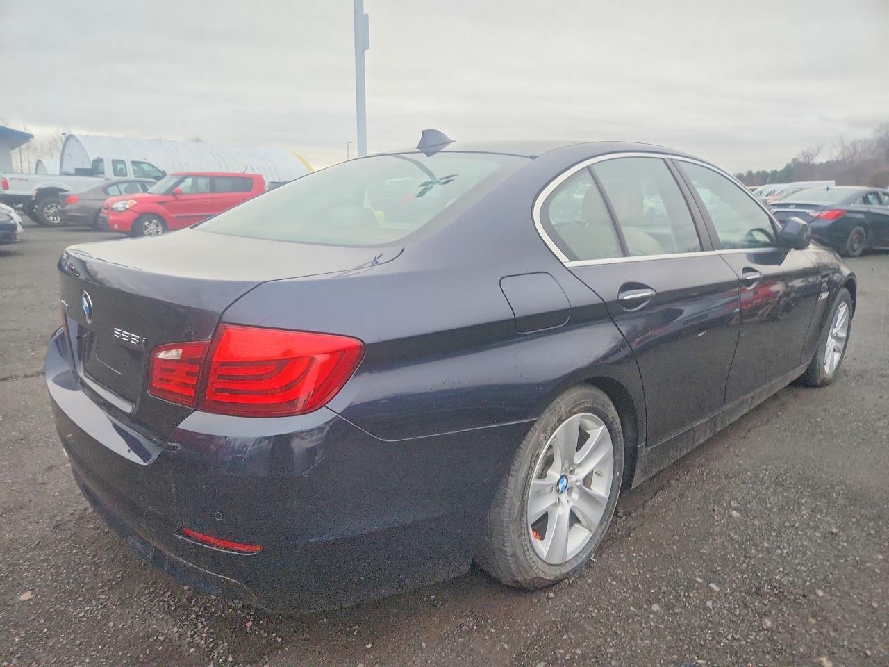 2013 BMW 528 Xi - Фото 3