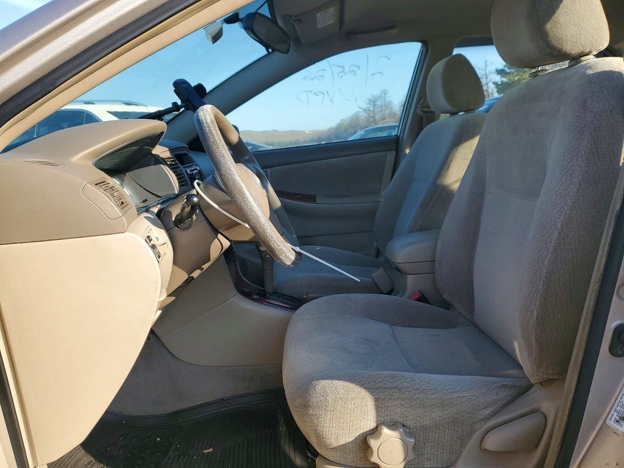 2003 Toyota Corolla Le - Image 7