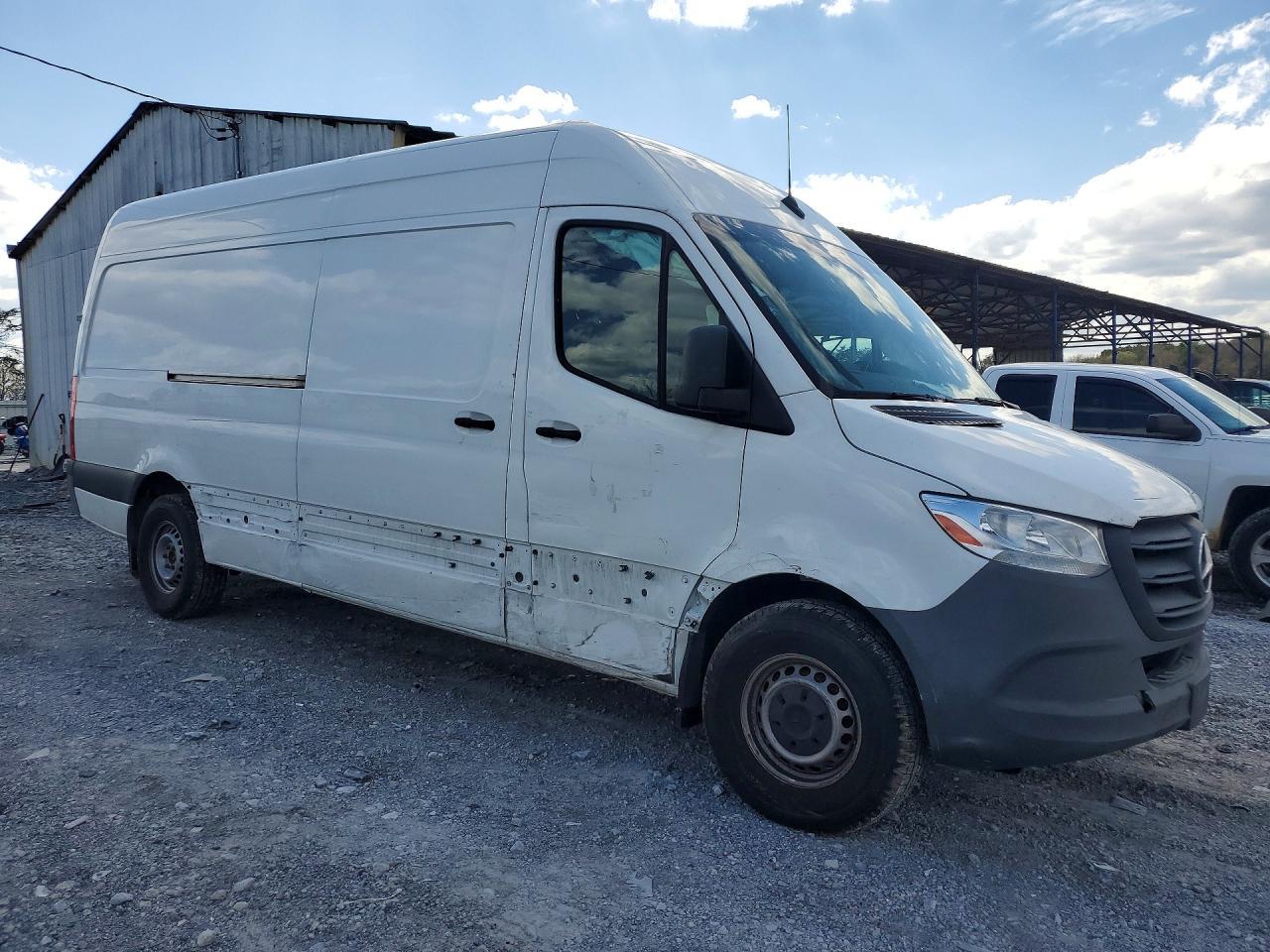 2021 Mercedes-Benz Sprinter 2500 - Фото 4