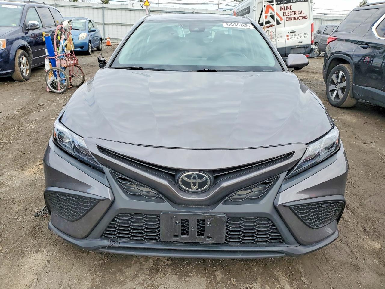 2021 Toyota Camry Se - Фото 5