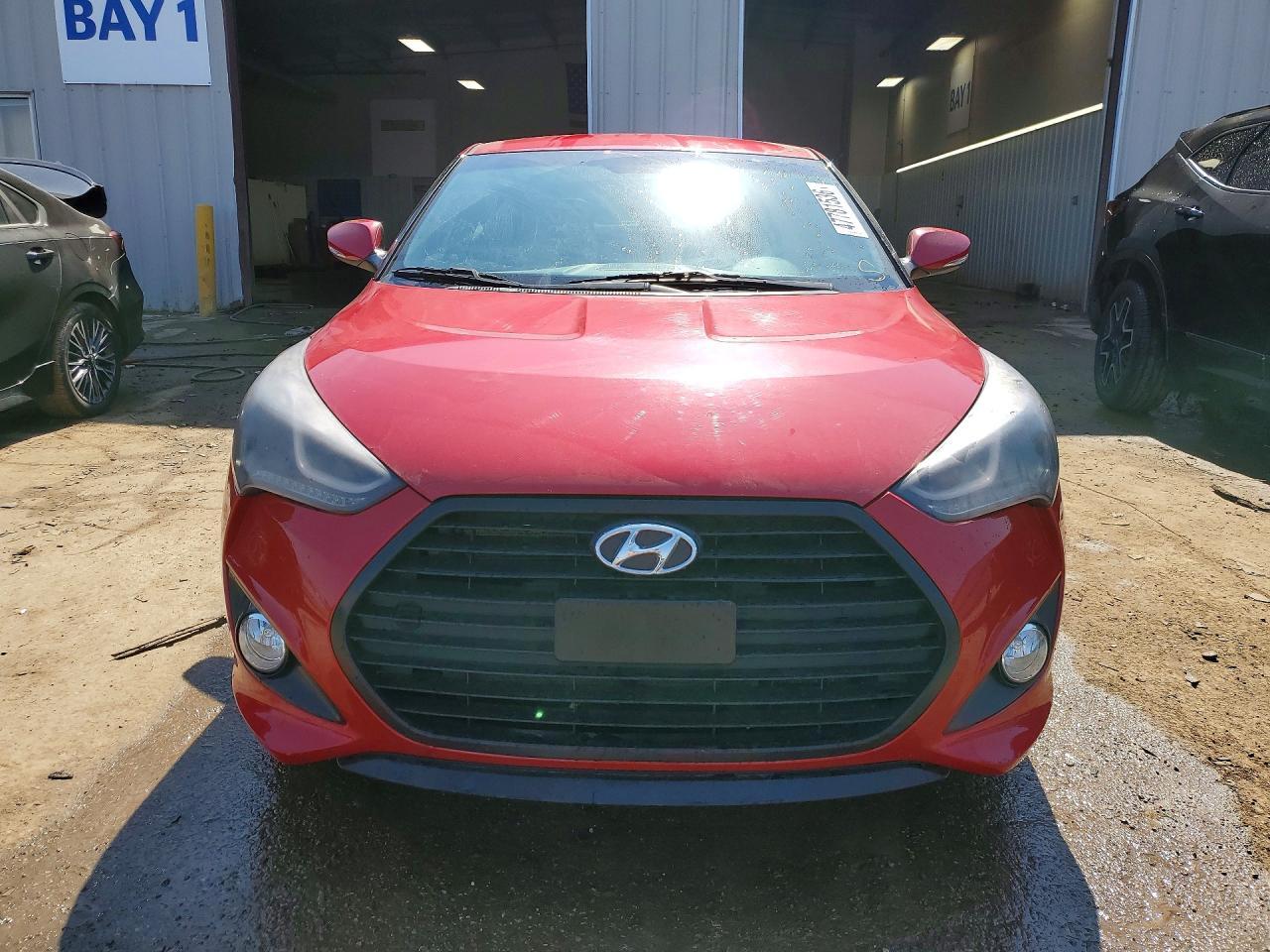 2016 Hyundai Veloster Turbo - Image 5