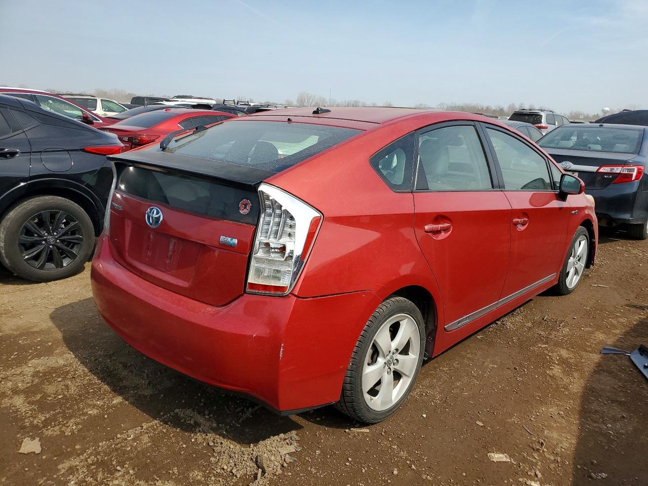 2010 Toyota Prius V - Фото 3