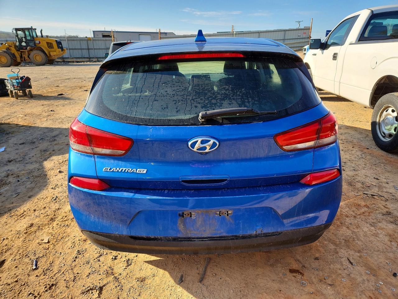 2018 Hyundai Elantra Gt Base - Image 6