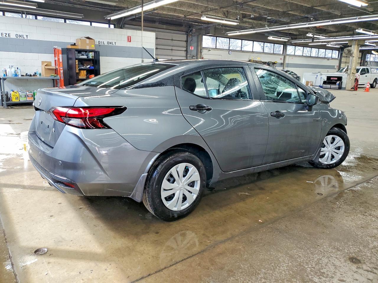 2025 Nissan Versa S - Фото 3