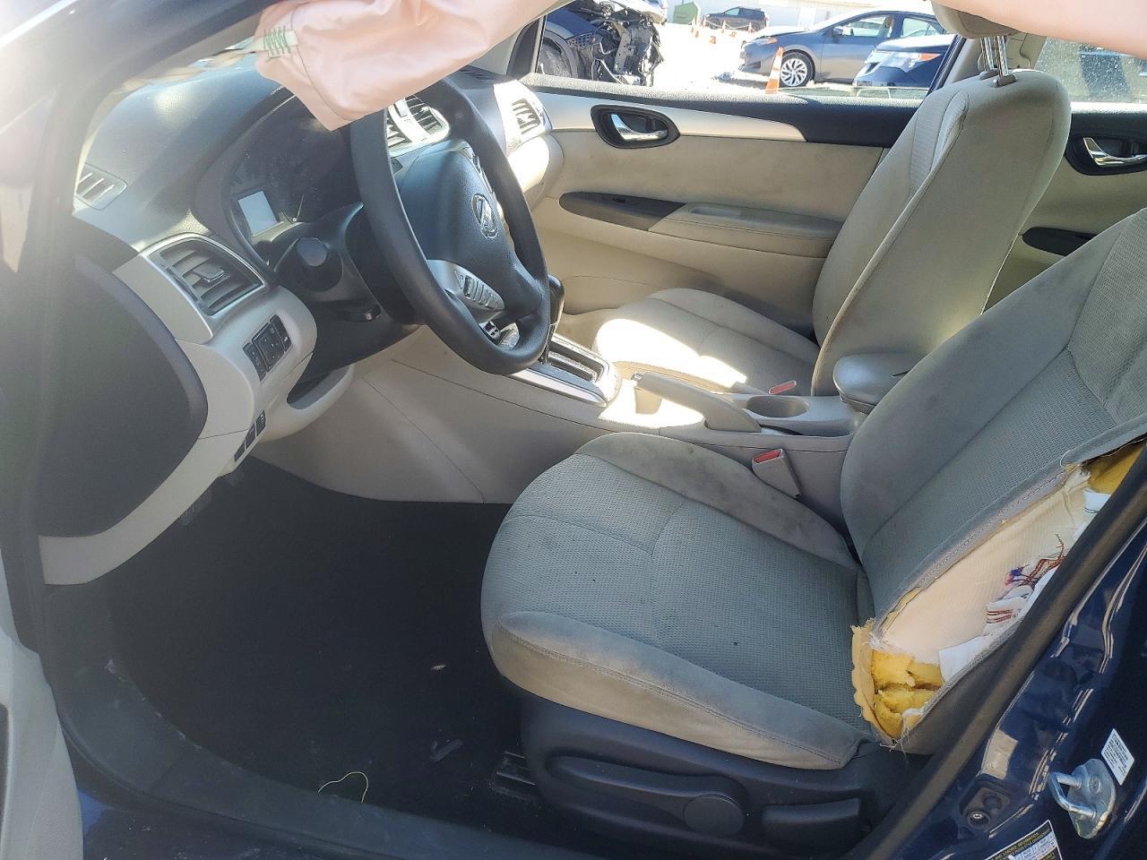 2016 Nissan Sentra S - Фото 7