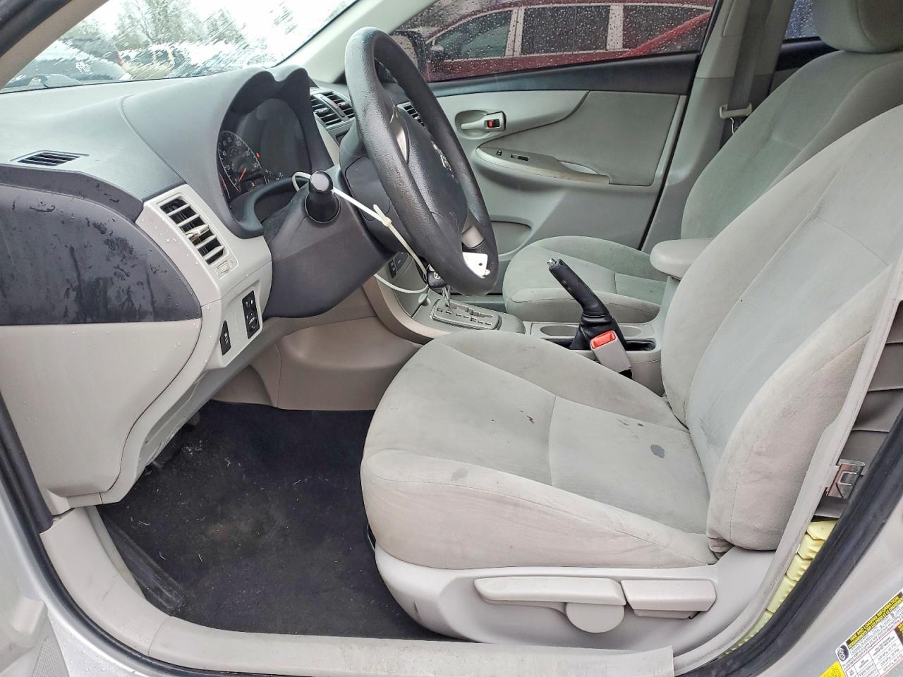 2013 Toyota Corolla Le - Фото 7