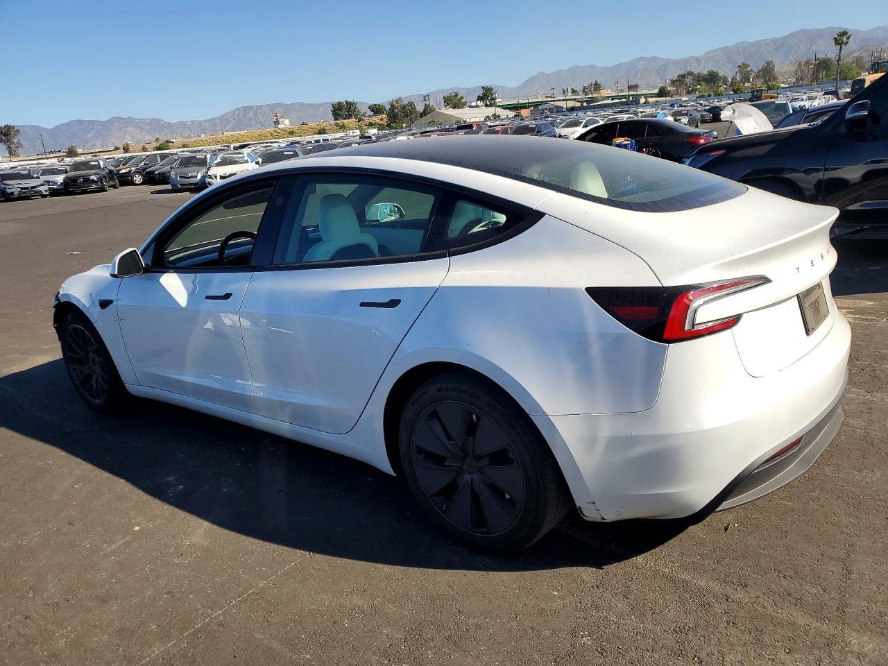 2024 Tesla Model 3 - Image 2
