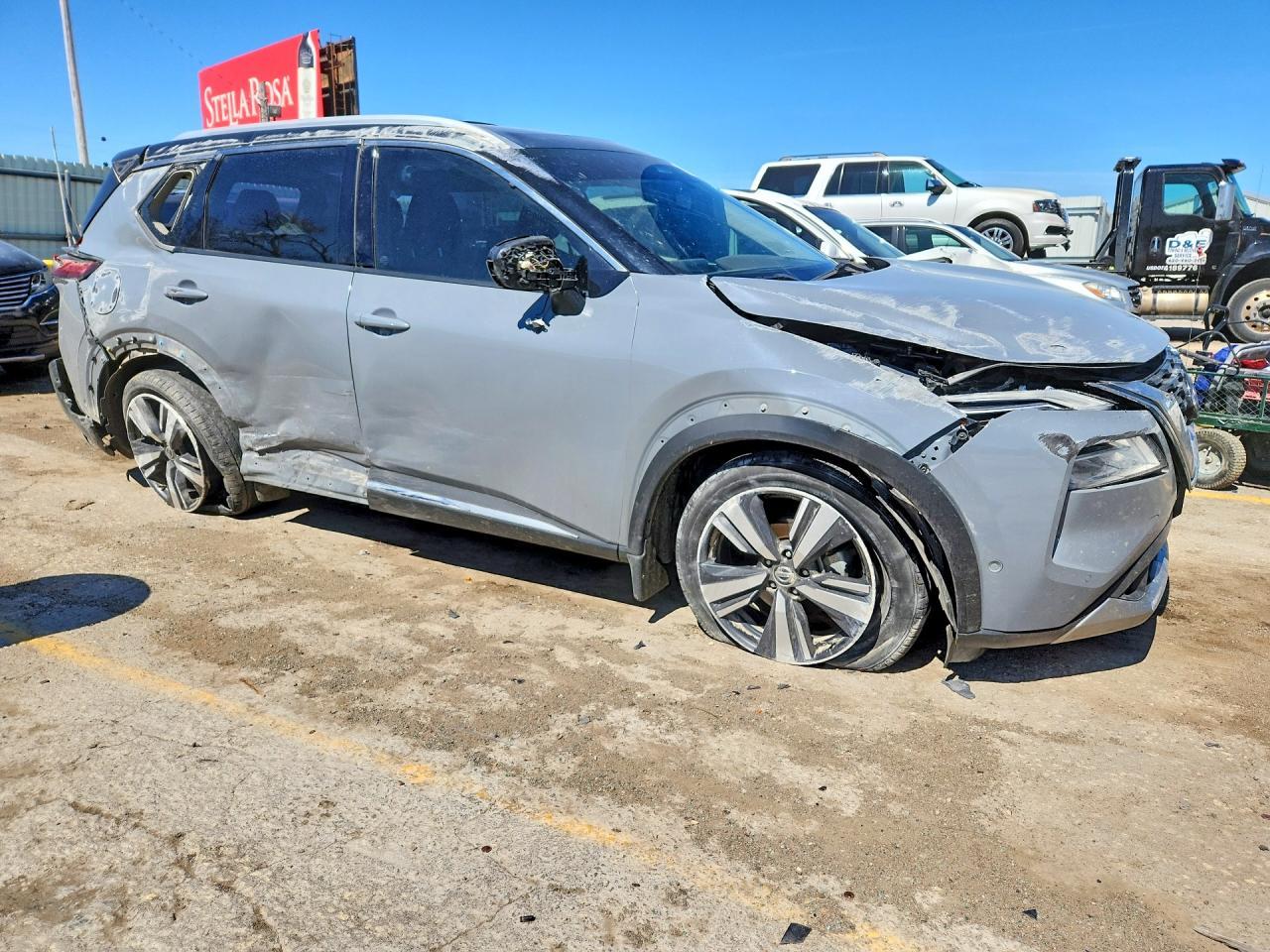 2021 Nissan Rogue Platinum - Фото 4