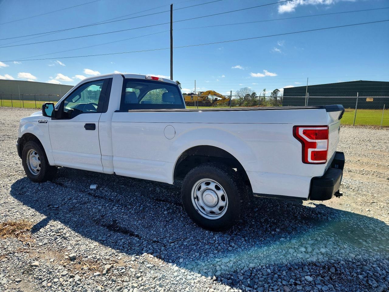 2018 Ford F150 - Фото 2