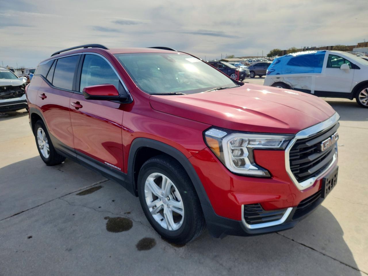 2024 GMC Terrain Sle - Image 4