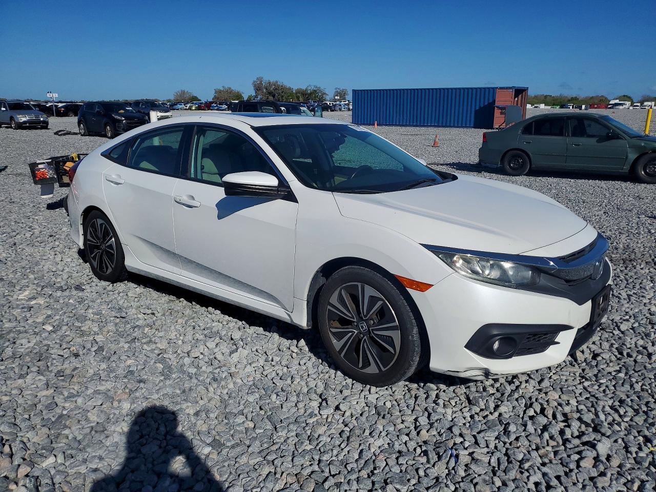 2018 Honda Civic Ex - Image 4