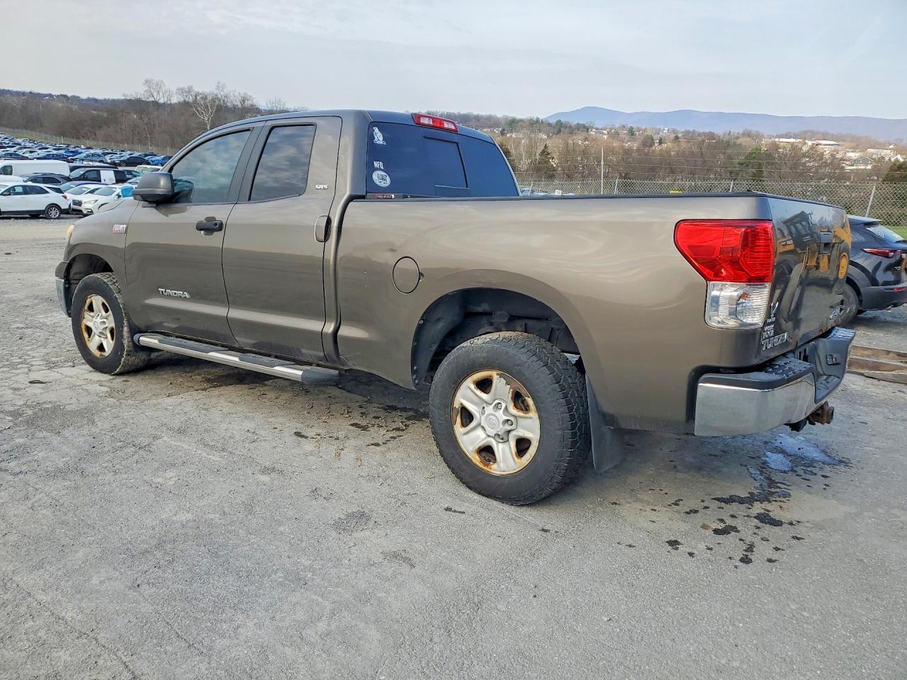 2011 Toyota Tundra Double Cab Sr5 - Фото 2